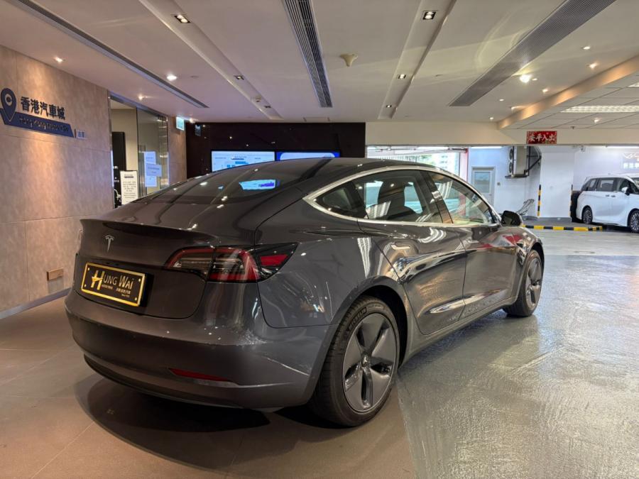 Model 3 SR Plus - Image 2