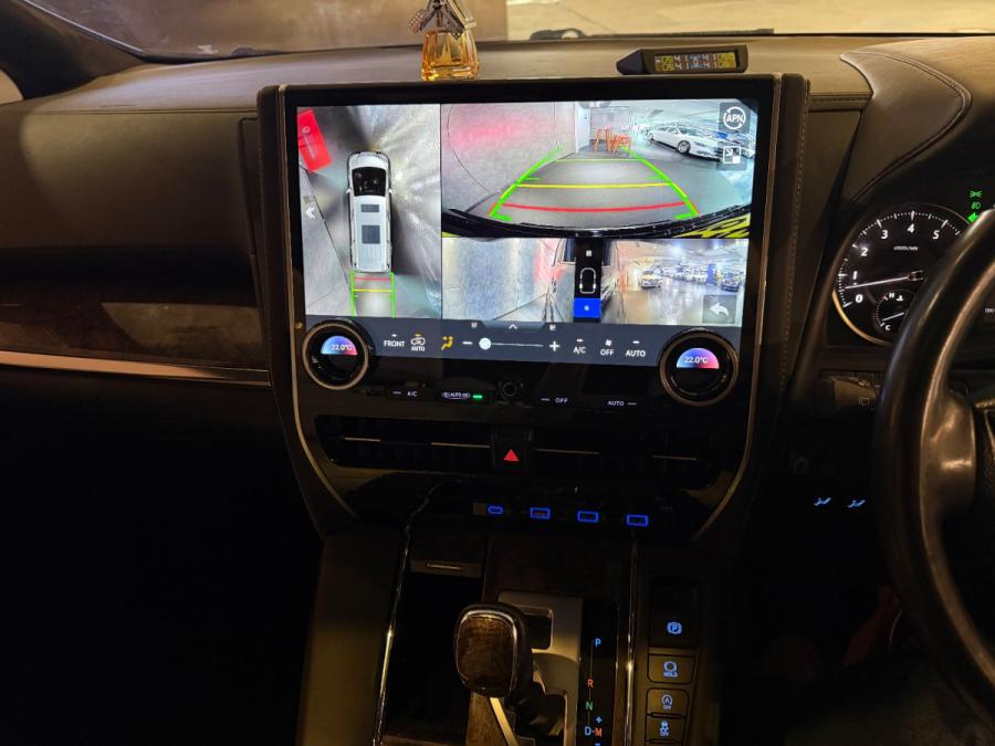 ALPHARD 3.5 EXECUTIVE LOUNGE - Image 5