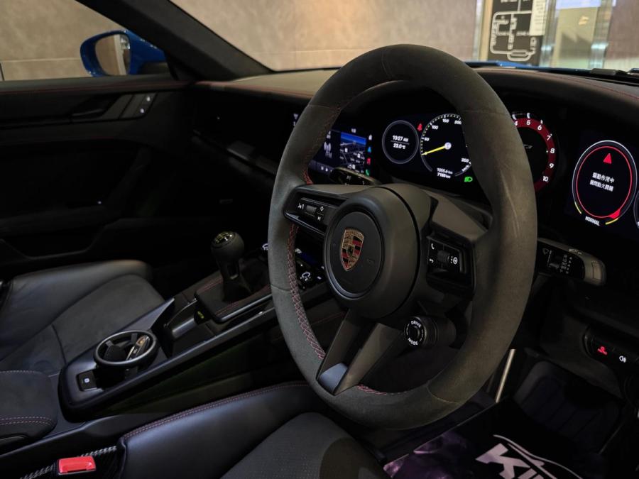 911 GT3 - Image 6