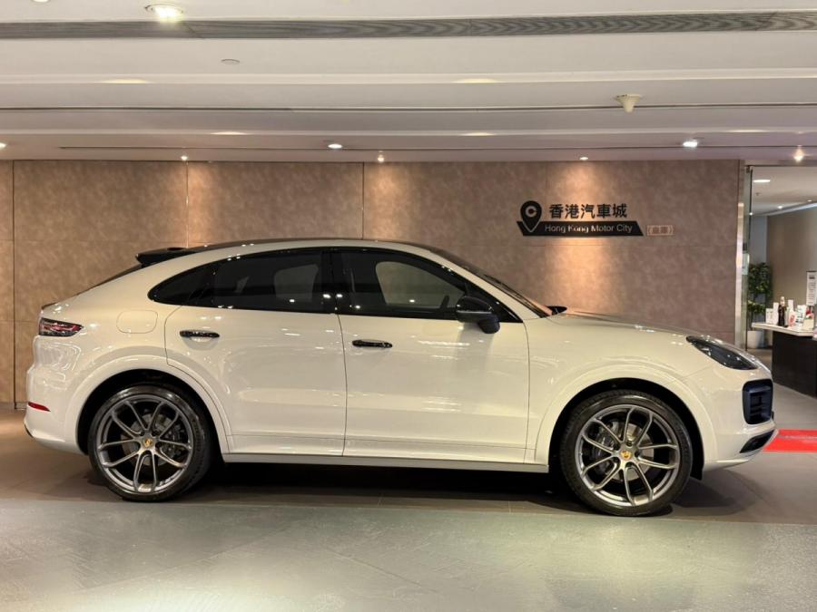 CAYENNE COUPE - Image 3