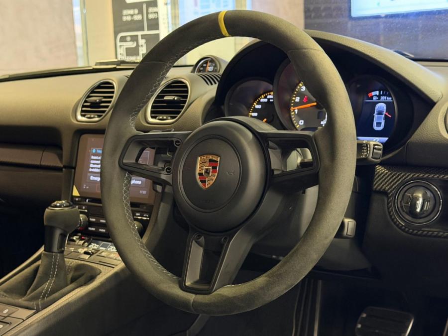 718 Cayman GT4 RS - Image 5