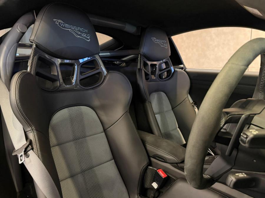 718 Cayman GT4 RS - Image 8