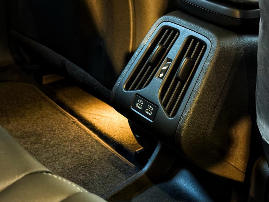 IX2 eDrive 20 - Image 9