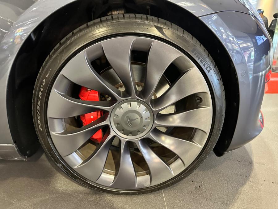 Model 3 performance  Daul Motor - Image 4