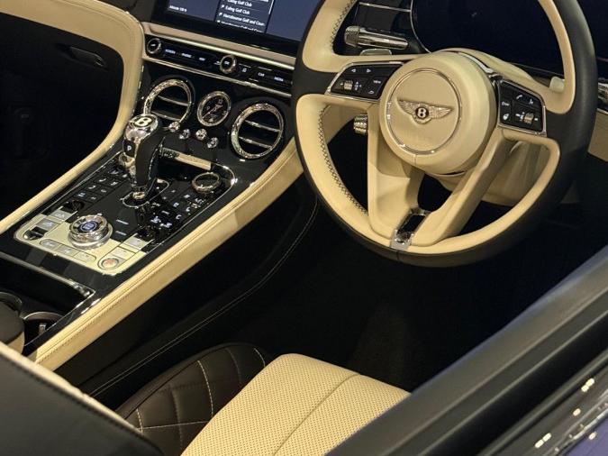 Continental GTC - Image 3