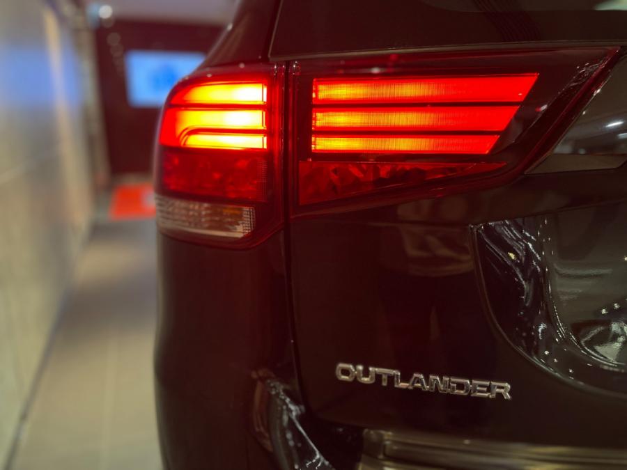 Outlander 2.4(Black Edition ) - Image 9