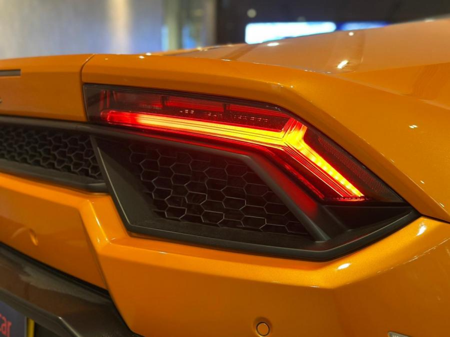 Huracan LP580-2 RWD Coupe - Image 5