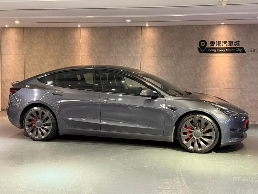 Model 3 performance Dual Motor All Wheel Drive - Image 2