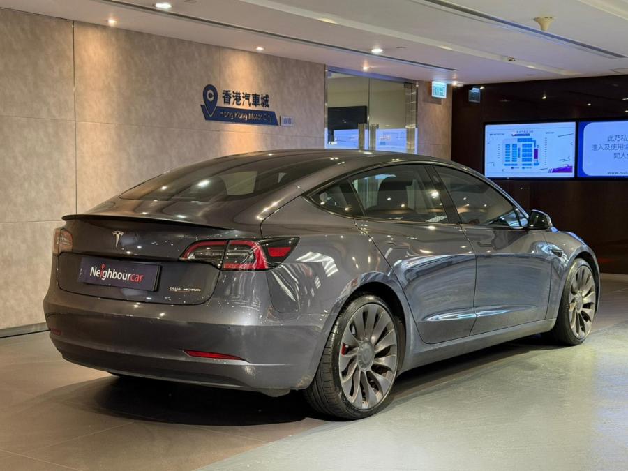 Model 3 performance Dual Motor All Wheel Drive - Image 3