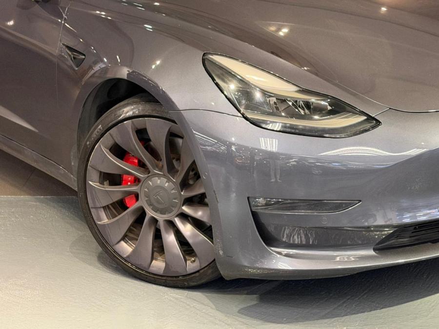 Model 3 performance Dual Motor All Wheel Drive - Image 5