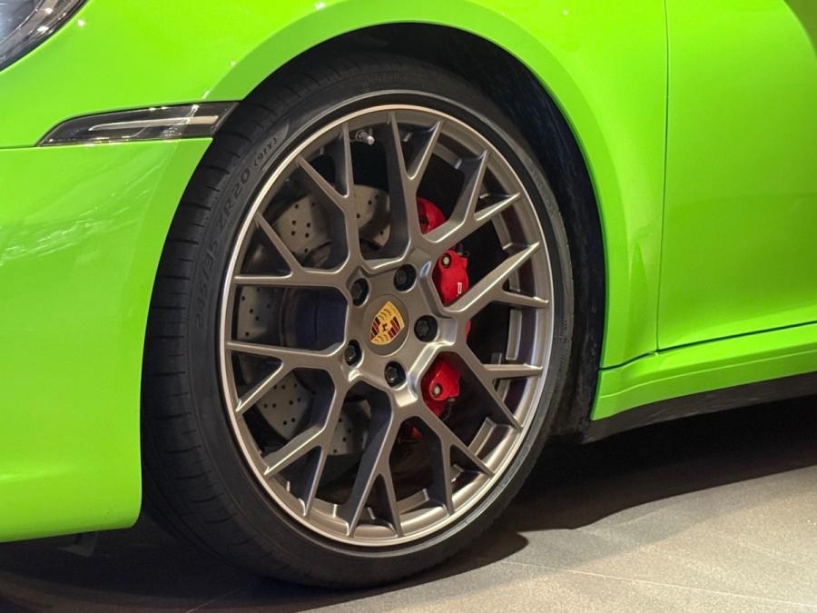 911 Carrera 4S Coupe - Image 6