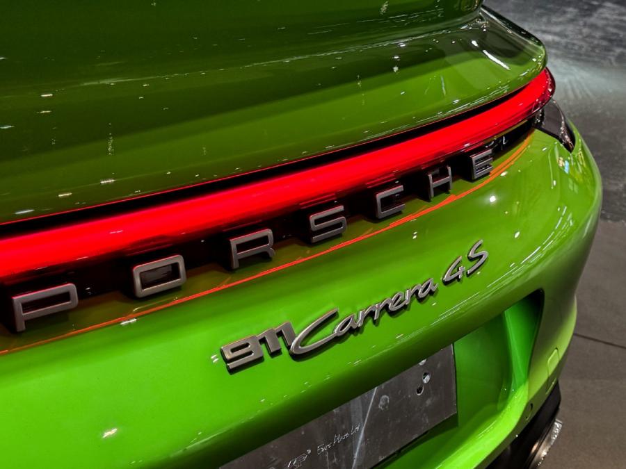 911 Carrera 4S Coupe - Image 15