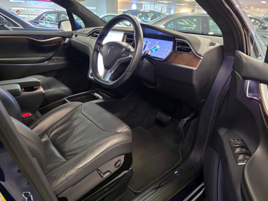 Model X 100D - Image 6