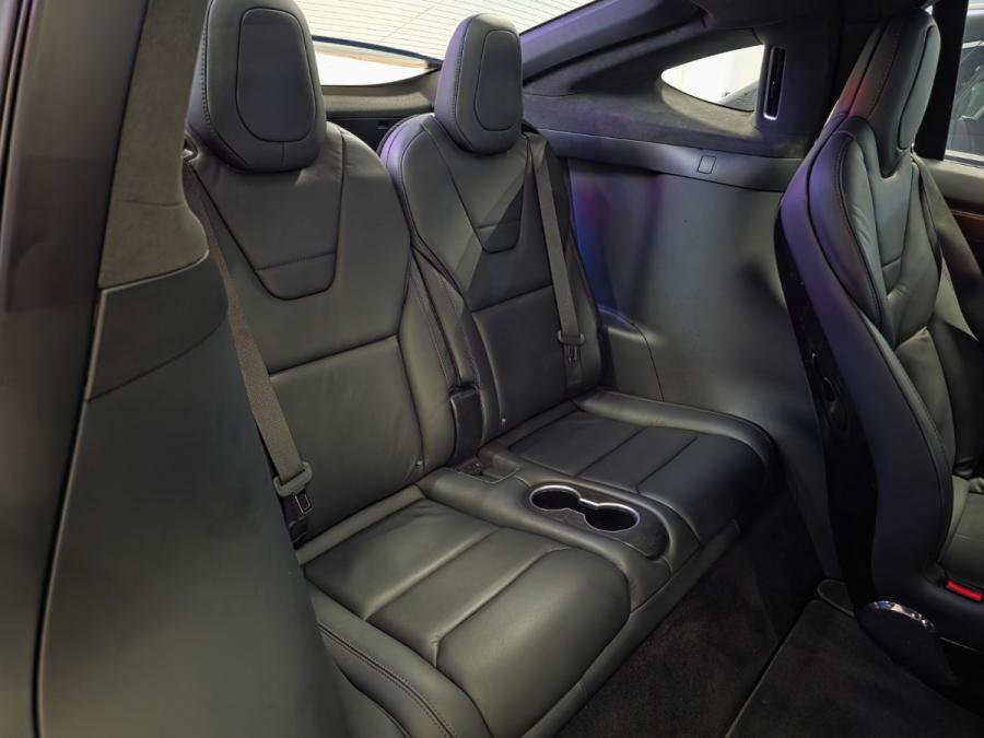 Model X 100D - Image 10