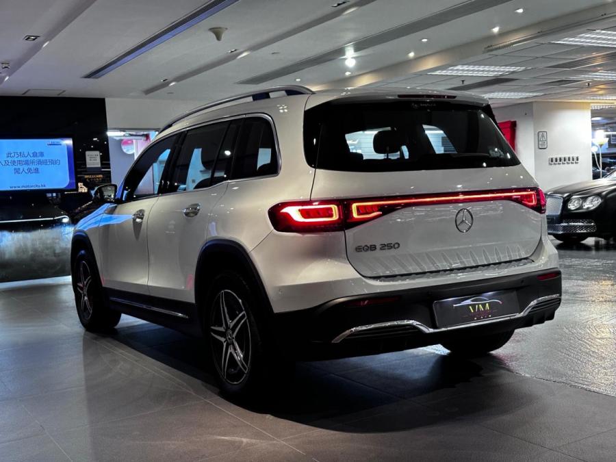 EQB 250 (X243) AMG - Image 3