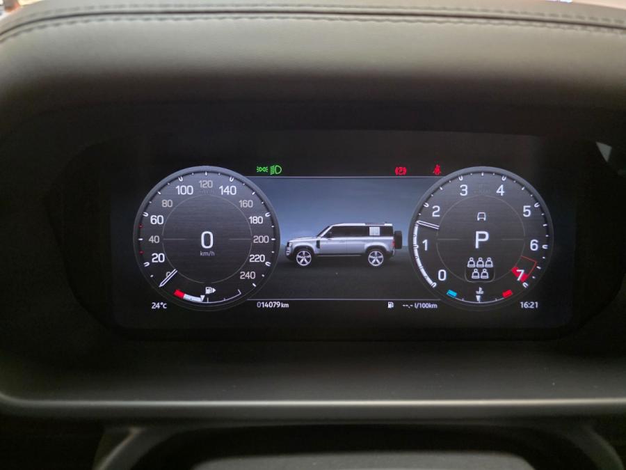 DEFENDER 110 P400 HSE 7S - Image 6