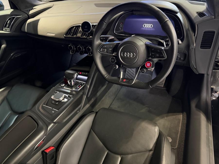 R8 - Image 4