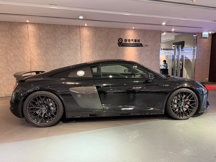 R8 - Image 2