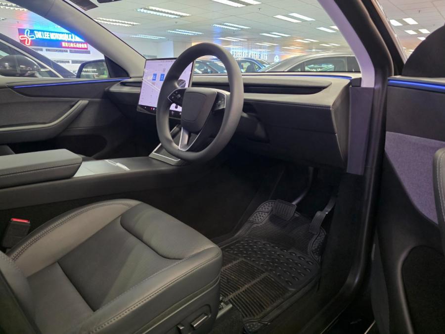 Model Y RWD - Image 7