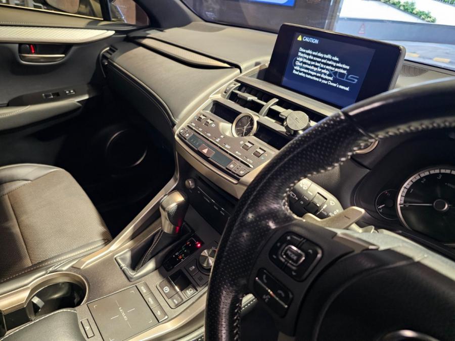 NX300 F sport - Image 4