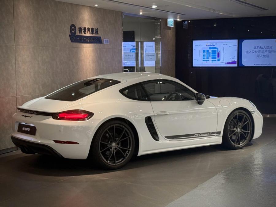 718 CAYMAN T - Image 2