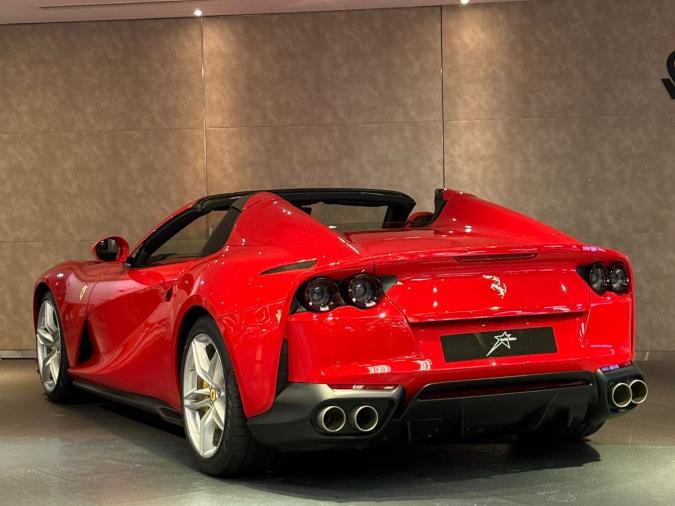 812 GTS - Image 2