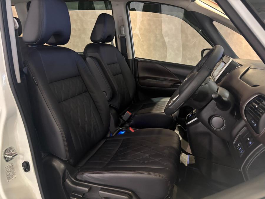 SERENA E-POWER HIGHWAY STAR VIP - Image 5