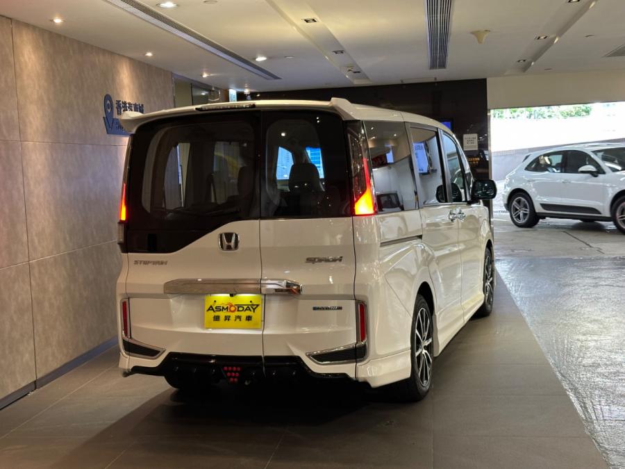 Stepwgn Hybrid EX Mugen - Image 9