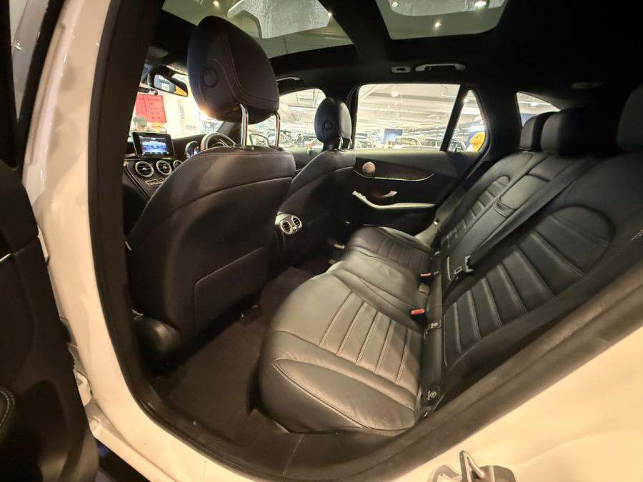 Glc300 AMG 4MATIC - Image 11