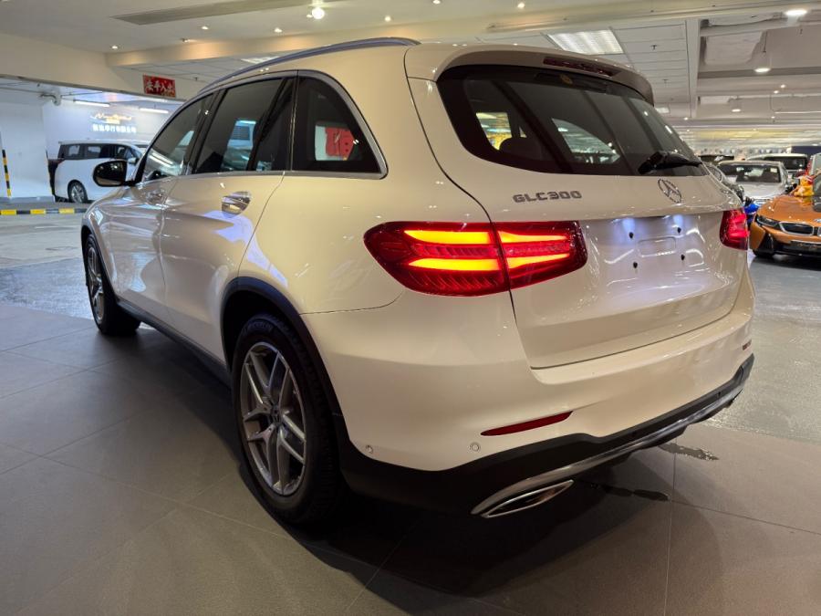Glc300 AMG 4MATIC - Image 7