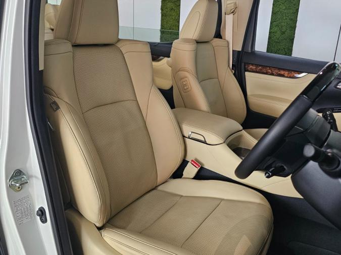 ALPHARD 3.5 - Image 3