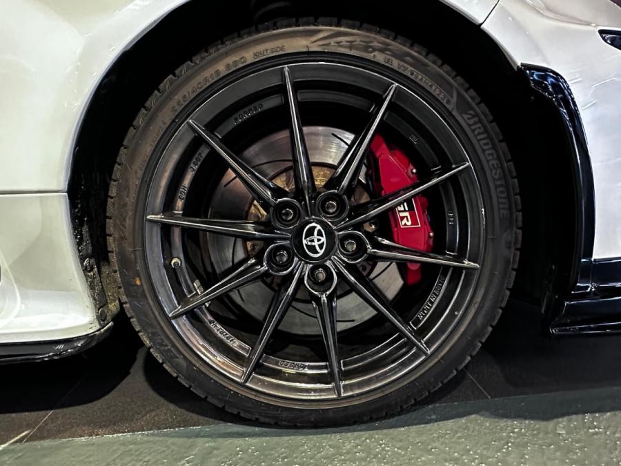 GR YARIS ( GR-FOUR) - Image 8