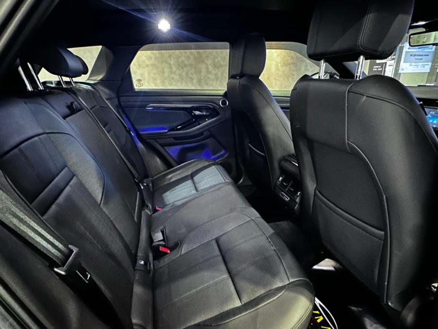 RR EVOQUE P250 R-DYN HSE - Image 6