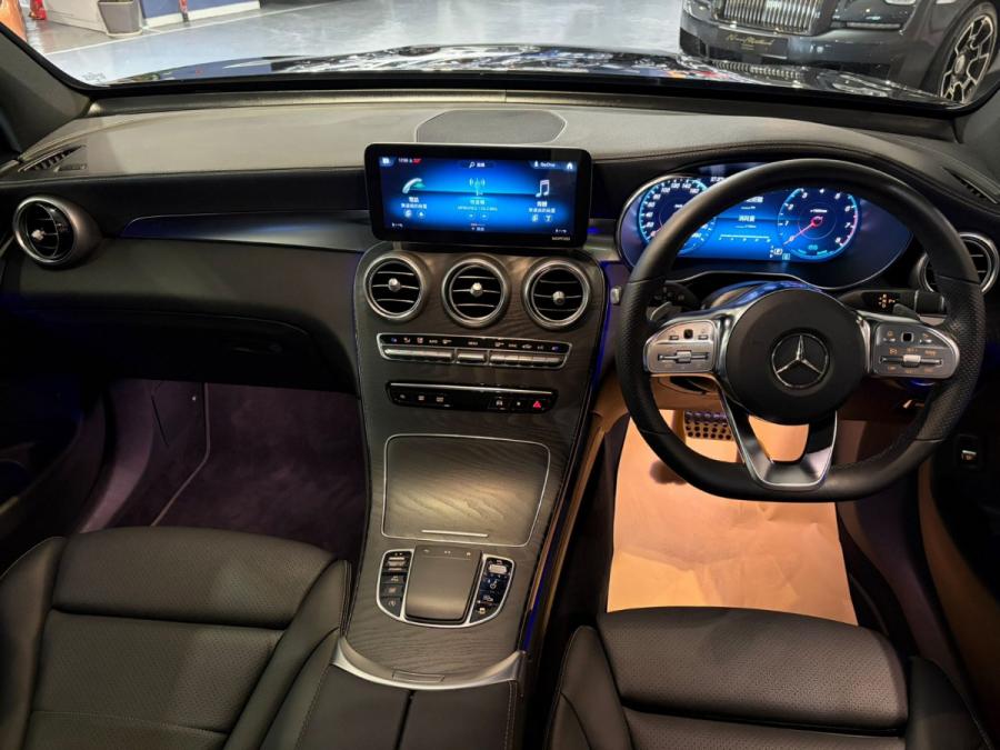GLC300 AMG FACELIFT - Image 4