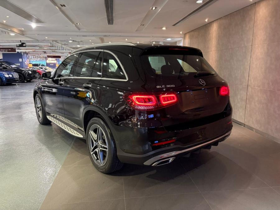 GLC300 AMG FACELIFT - Image 3