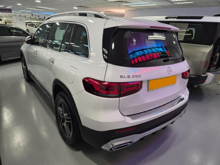 GLB250 AMG 4 MATIC - Image 13