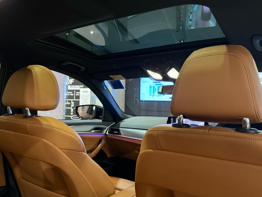 520iA M SPORT - Image 9