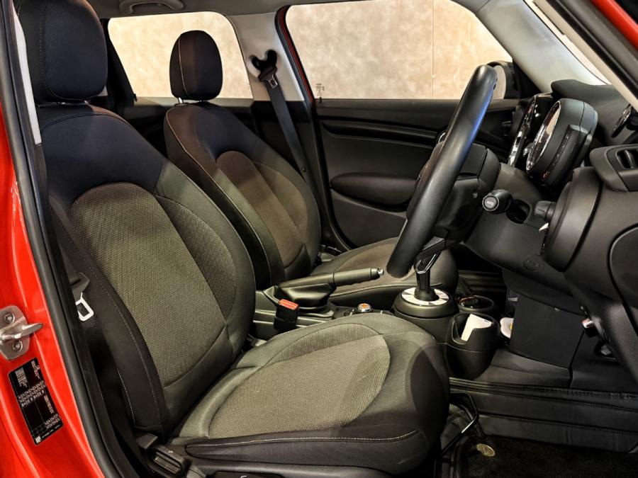 Mini Cooper 1.5 (F55) - Image 6