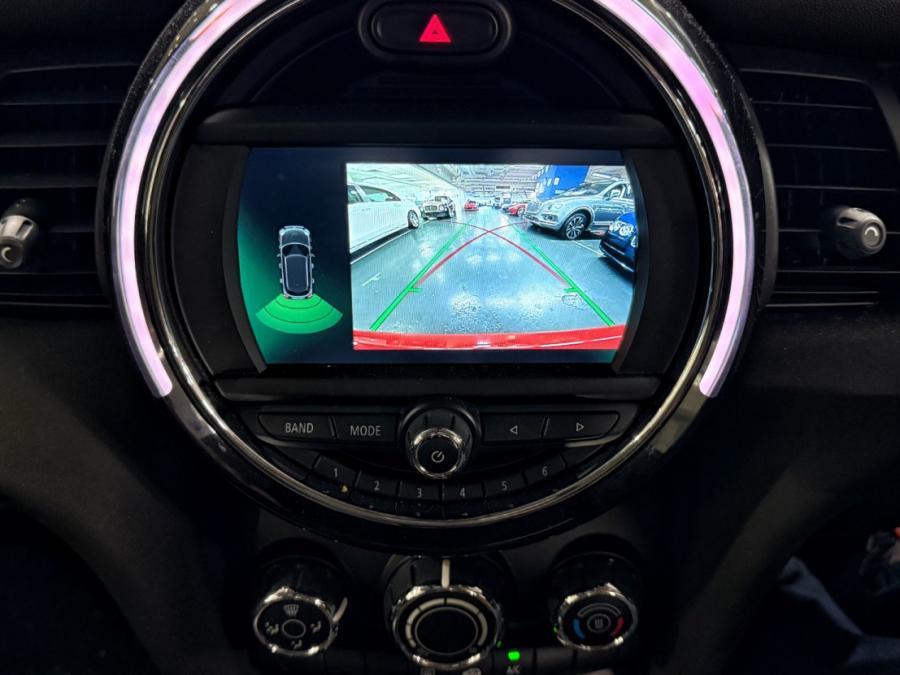 Mini Cooper 1.5 (F55) - Image 5