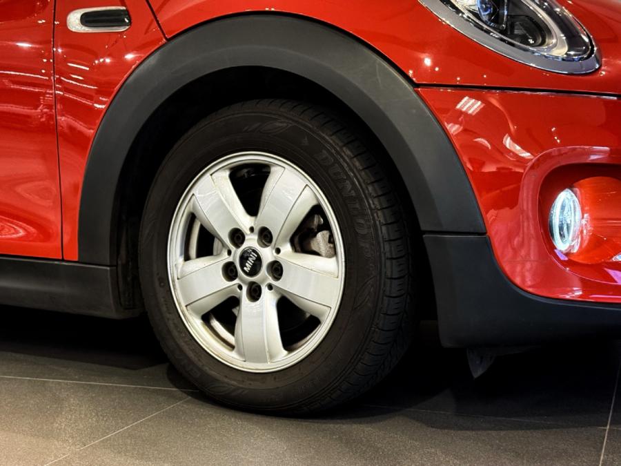 Mini Cooper 1.5 (F55) - Image 9