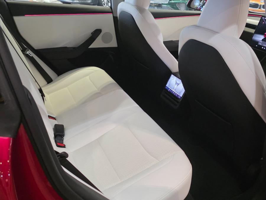 MODEL 3 LR - Image 7