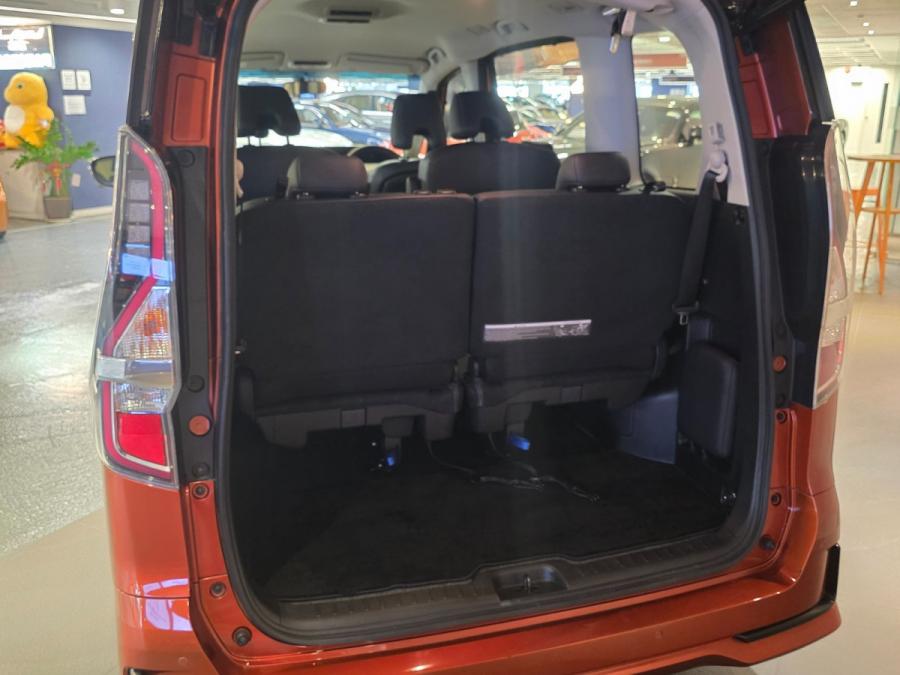 SERENA E-POWER HIGHWAY STAR VIP - Image 4