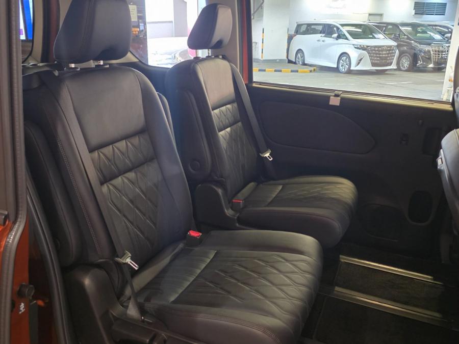 SERENA E-POWER HIGHWAY STAR VIP - Image 8