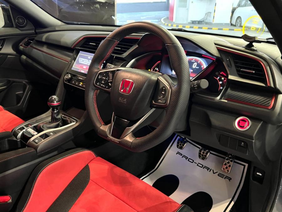 FK8 CIVIC TYPE R - Image 11