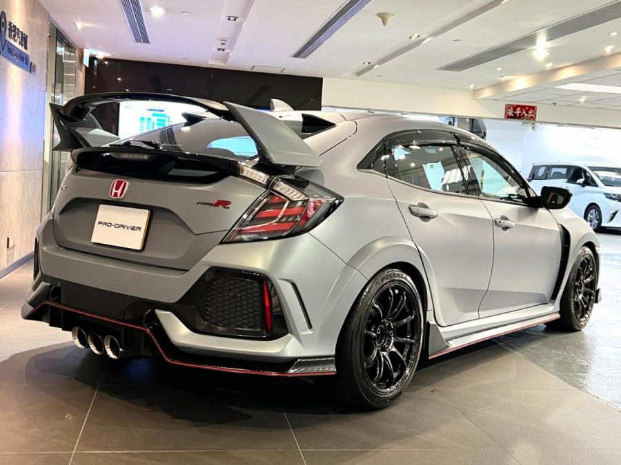FK8 CIVIC TYPE R - Image 2