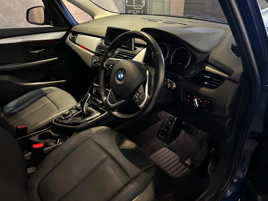 218IA GRAN TOURER - Image 2