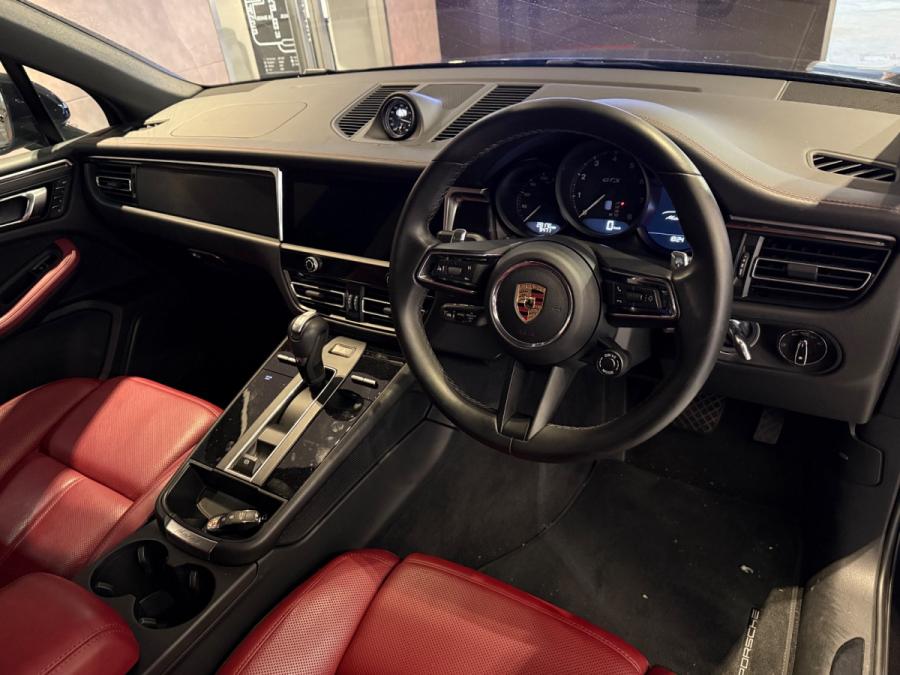 Macan GTS - Image 7