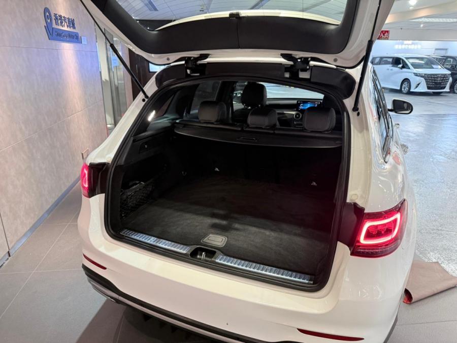 GLC300 4MATIC AMG - Image 10