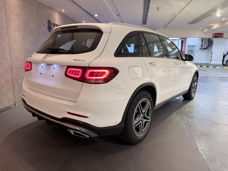 GLC300 4MATIC AMG - Image 8