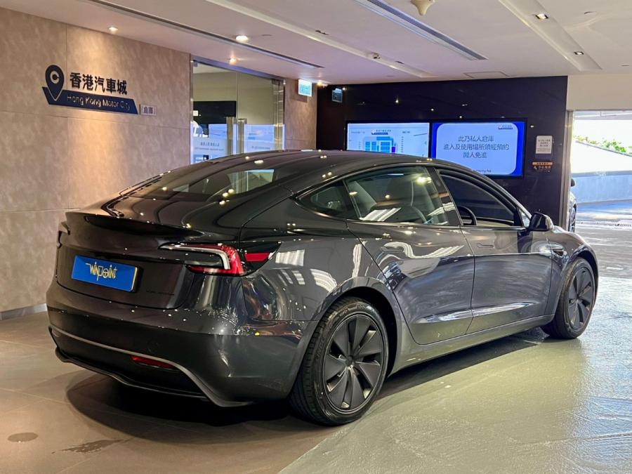 Model 3 LR - Image 6